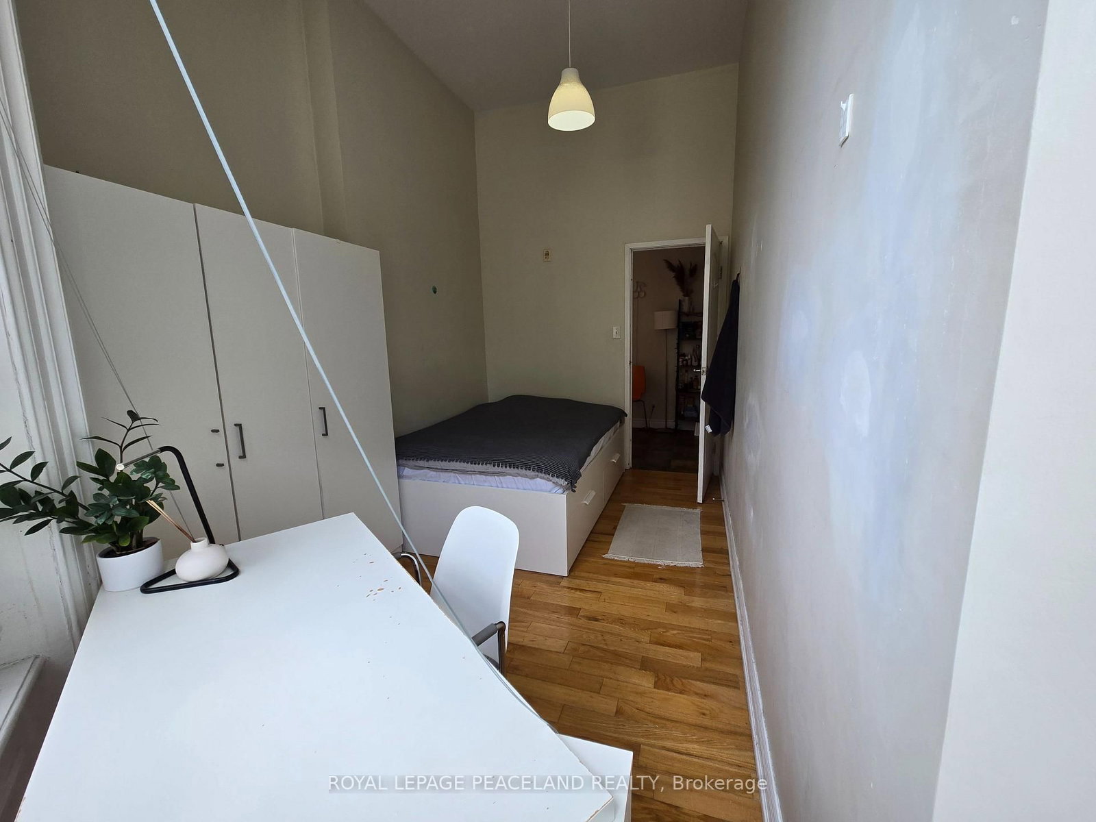 1A-34 Ross Street, Toronto, ON, photo 2