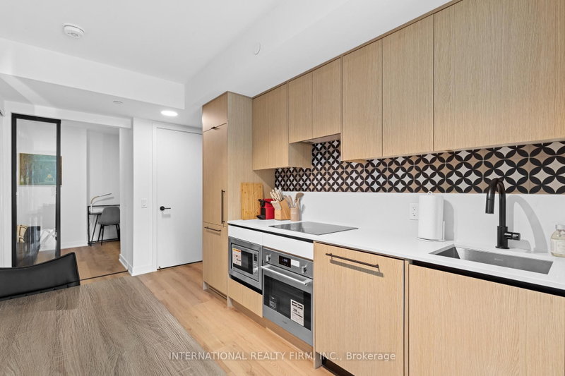 409 - 5 Lakeview (Short Term) Avenue
