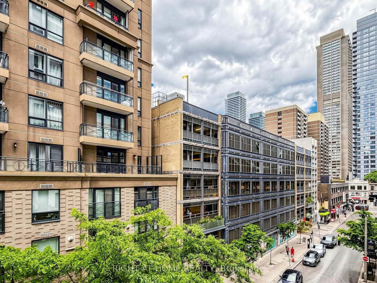 30 Hayden Street • #404 • Toronto, ON photo 27