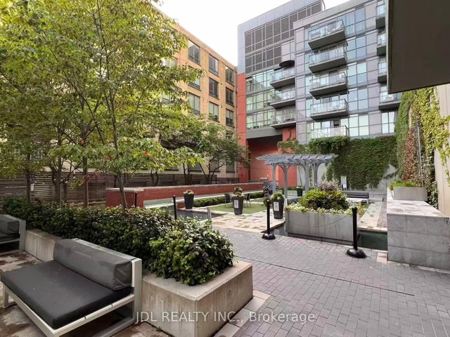 615 - 775 King Street W