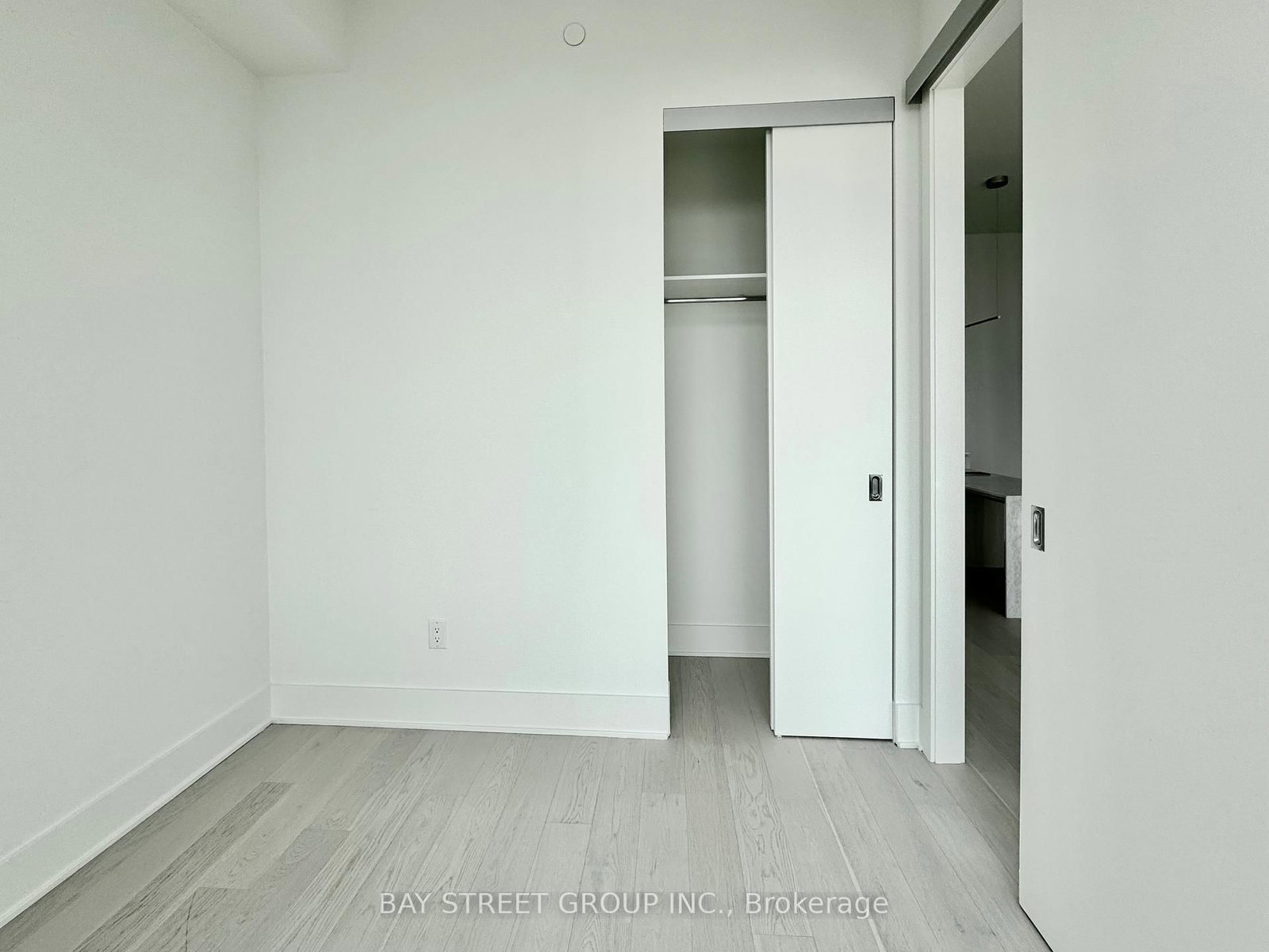 11 Yorkville Avenue • #6006 • Toronto, ON photo 15
