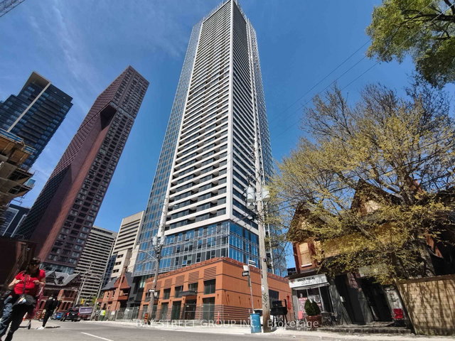 2409 - 609 Sherbourne Street