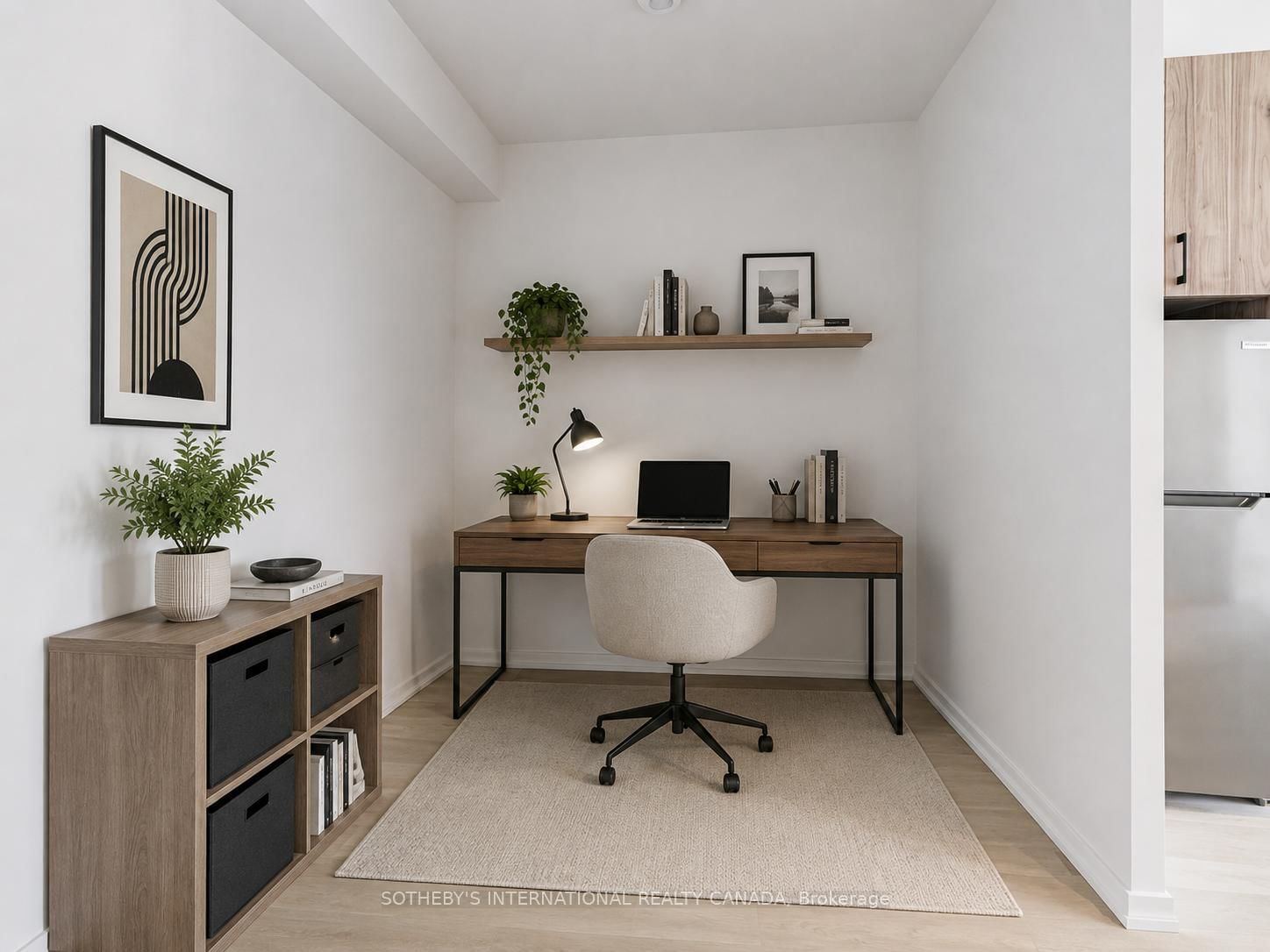 109 Erskine Avenue, Unit 403