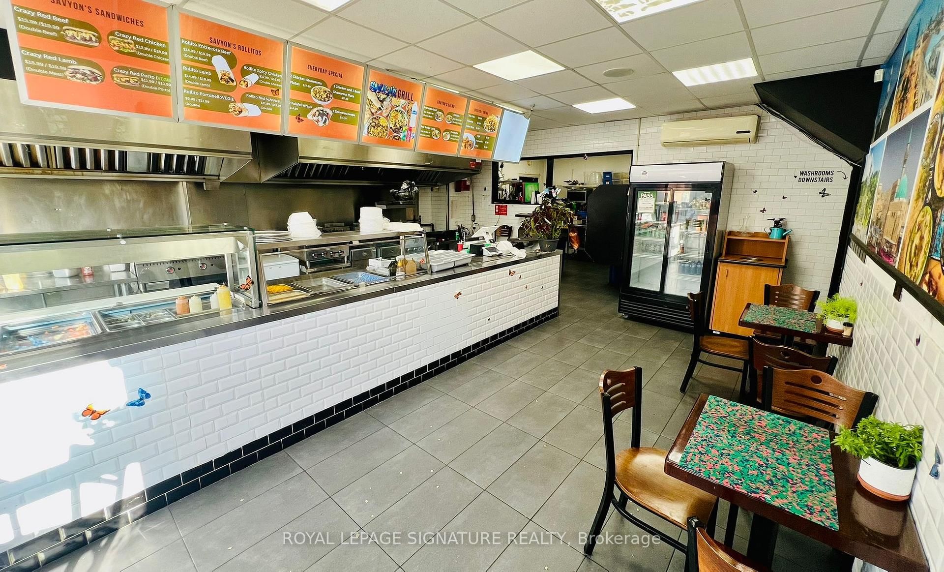 761 Dundas Street W