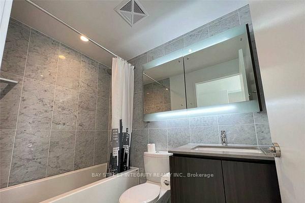 117 McMahon Drive • #303 • Toronto, ON photo 16