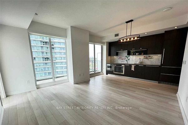 117 McMahon Drive • #303 • Toronto, ON photo 19