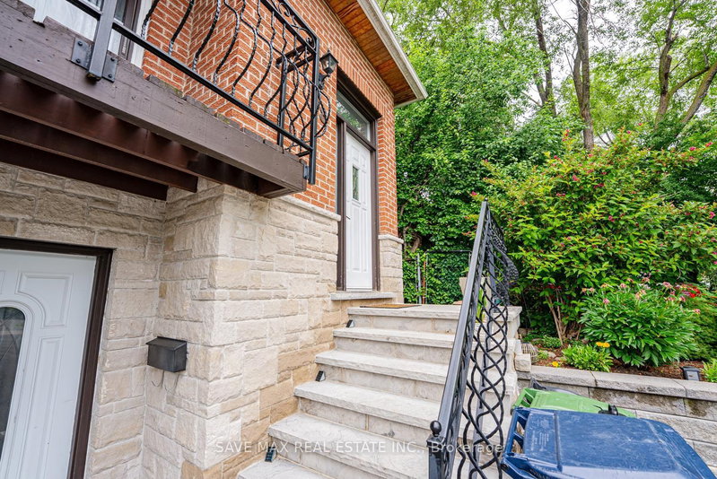 18 Levitt Court