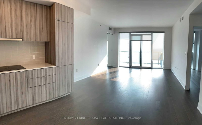 3706 - 955 Bay Street