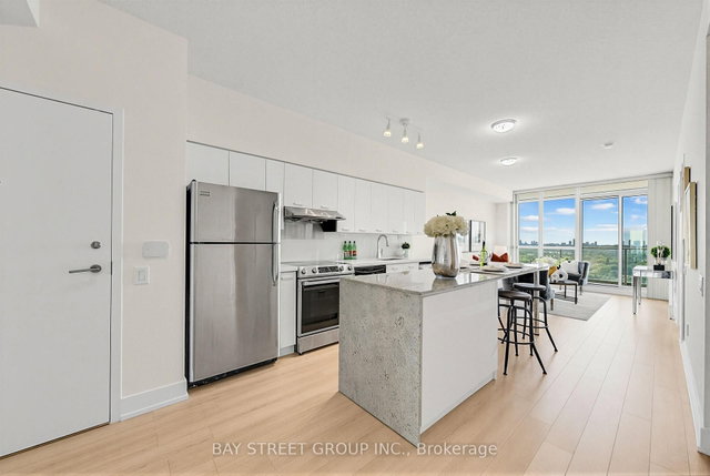 2215 - 29 Singer Court