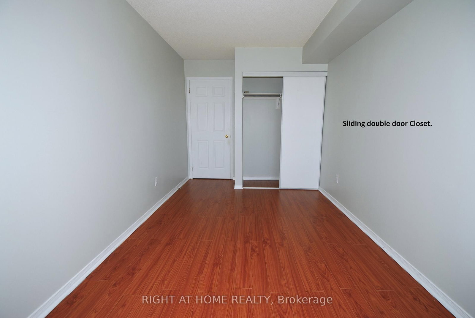 39 Pemberton Avenue • #1009 • Toronto, ON photo 17