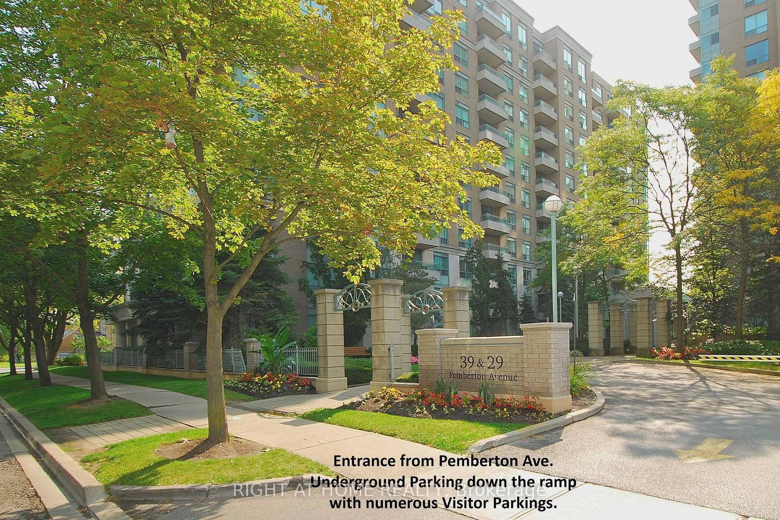 39 Pemberton Avenue • #1009 • Toronto, ON photo 21
