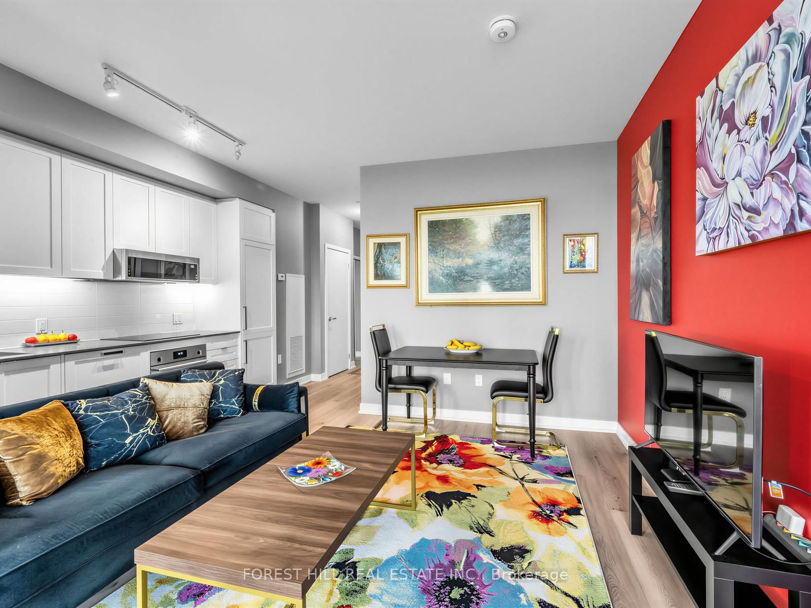 250 Lawrence Avenue W • #703 • Toronto, ON photo 9