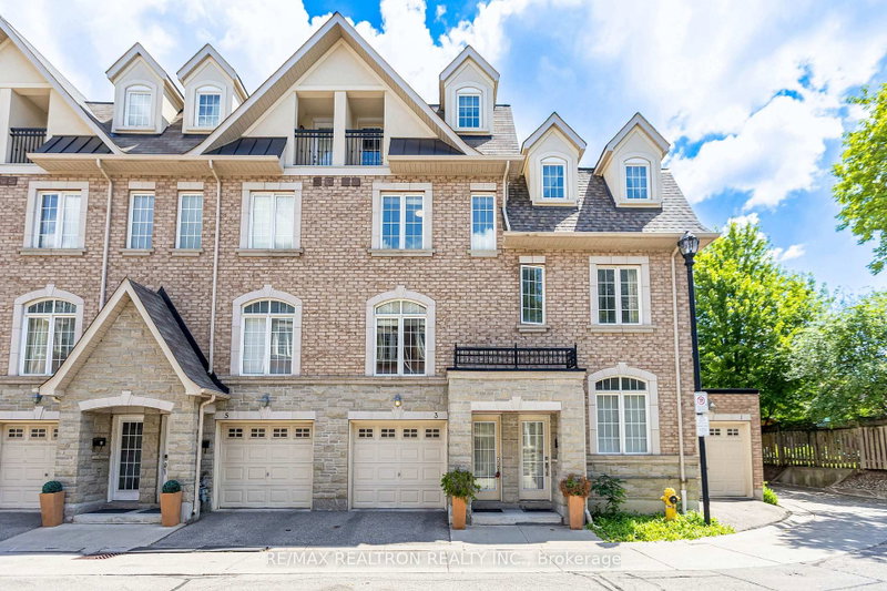 home for lease on 3 Hayes Lane