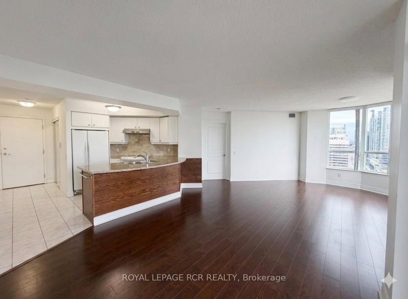 home for lease on 1902-5 Northtown Way null