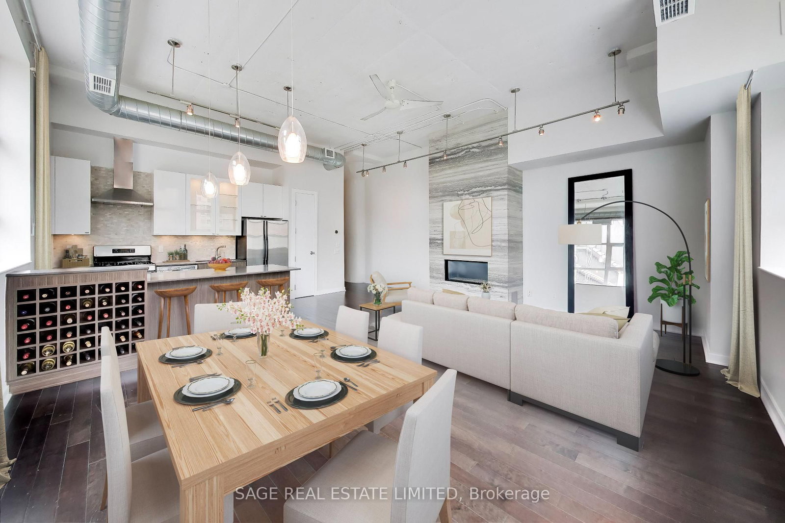 521-155 Dalhousie Street, Toronto, ON, photo 4