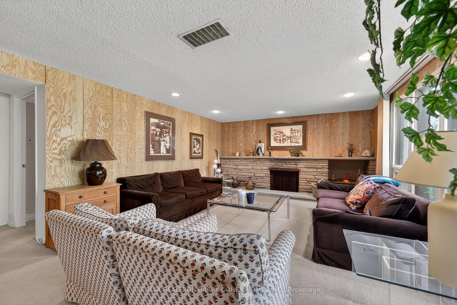 18 Brian Cliff Drive • Toronto, ON photo 21