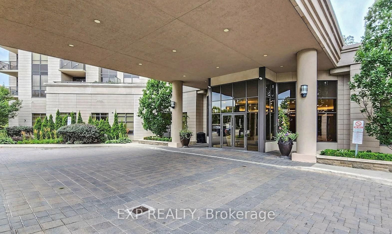 808-133 Wynford Drive, Toronto, ON, photo 4