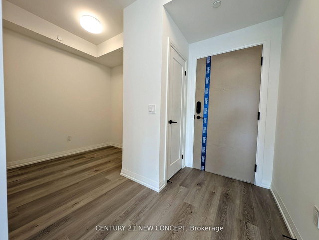 1408 - 280 Dundas Street W