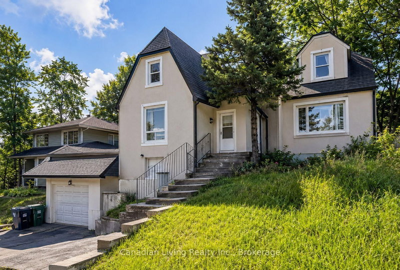 Main - 143 Steeles Avenue E