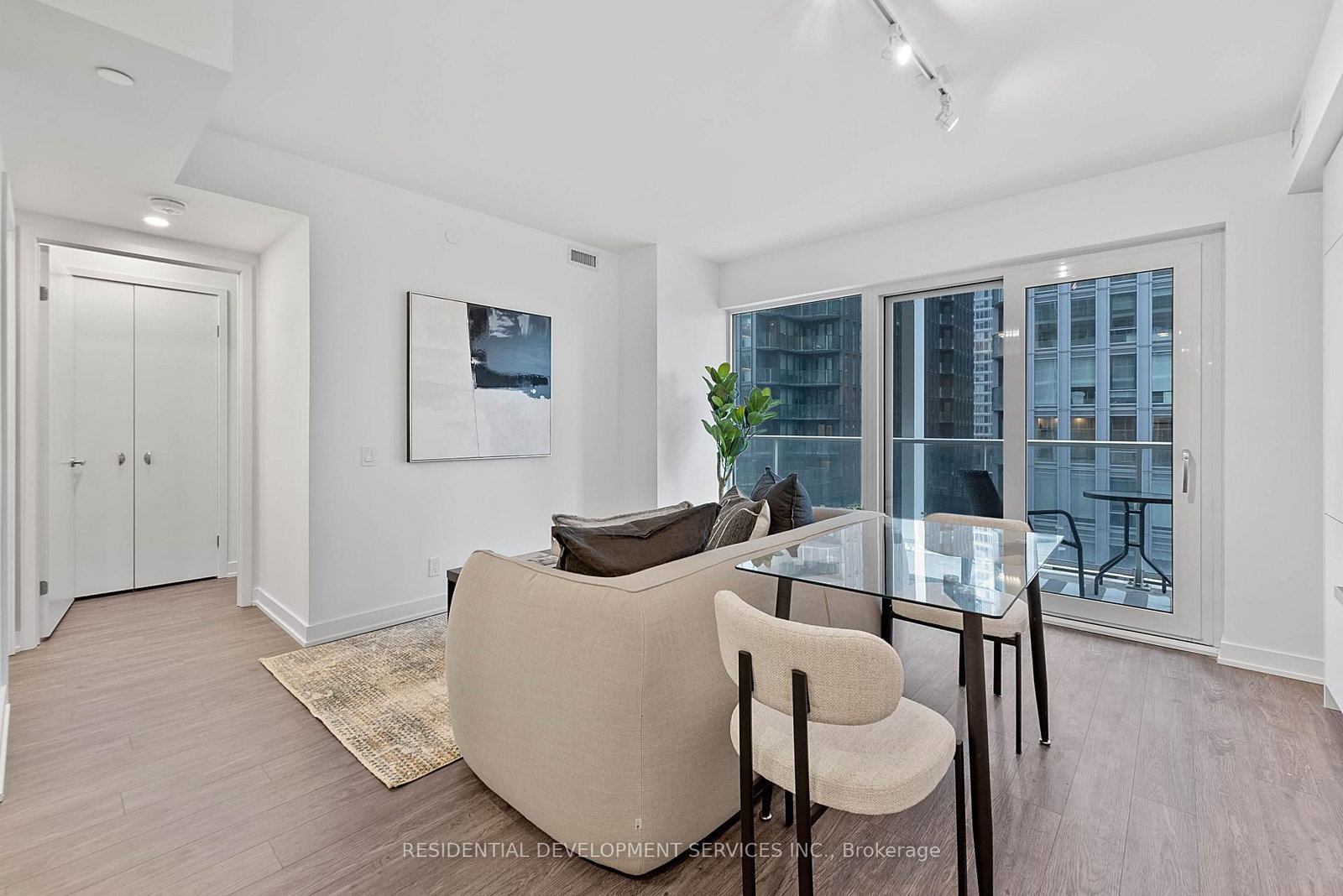 901-88 Queen Street, Toronto, ON, photo 4