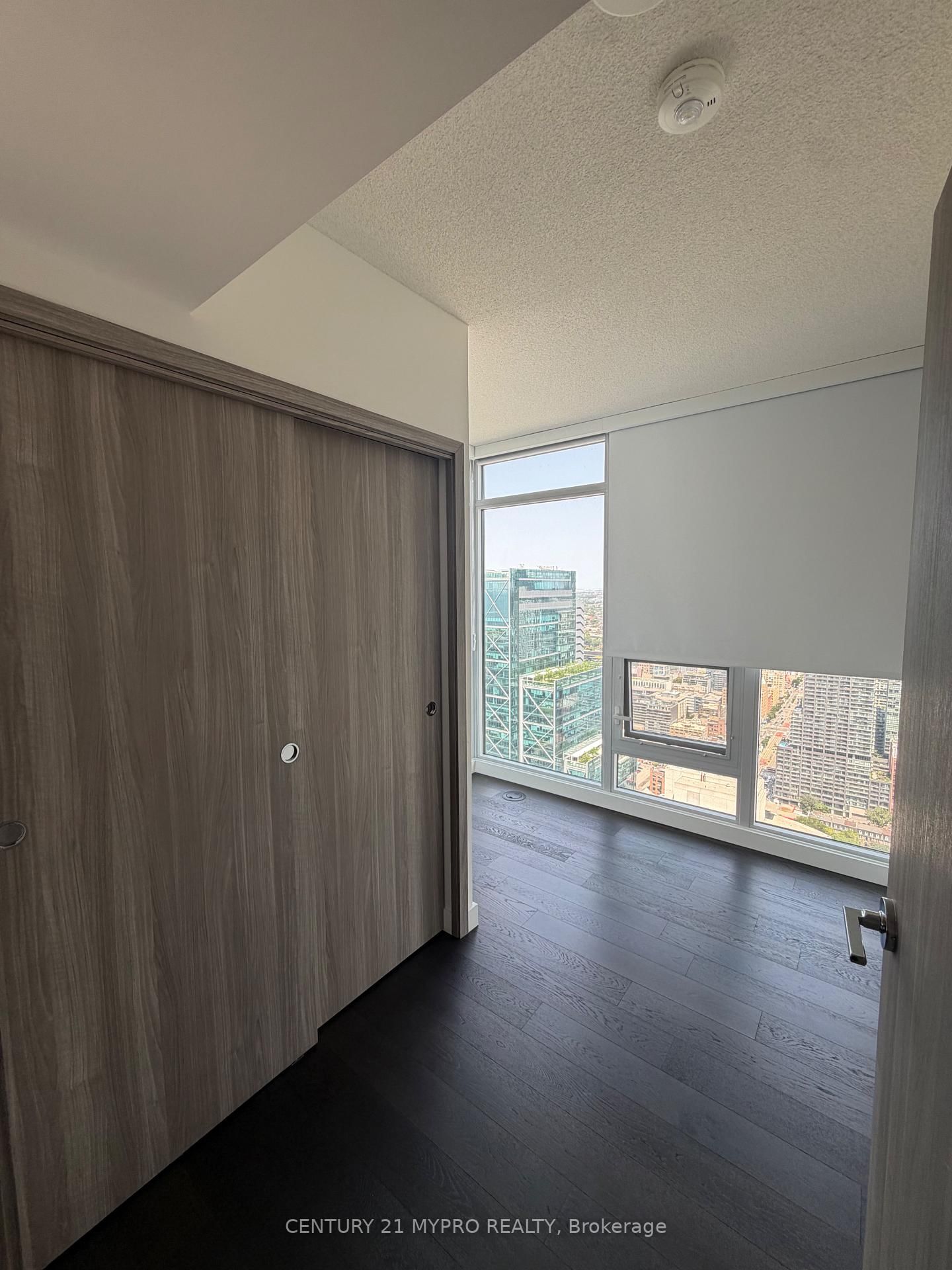6208-1 Concord Cityplace Way, Toronto, ON, photo 3