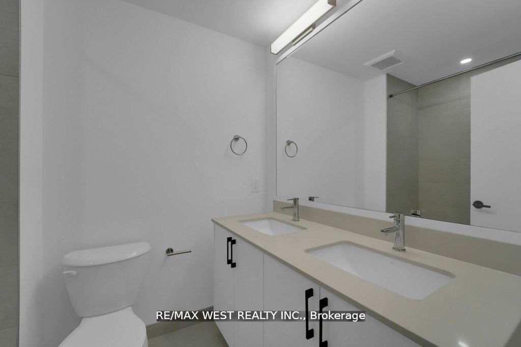 661 Winona Drive • Toronto, ON photo 10