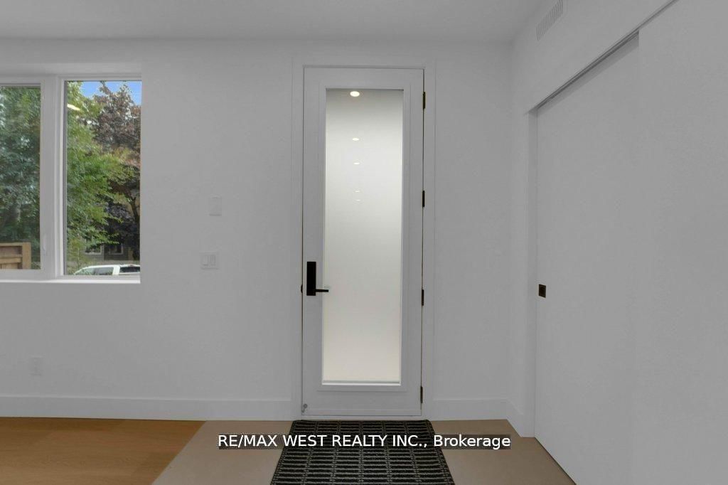 661 Winona Drive • Toronto, ON photo 20