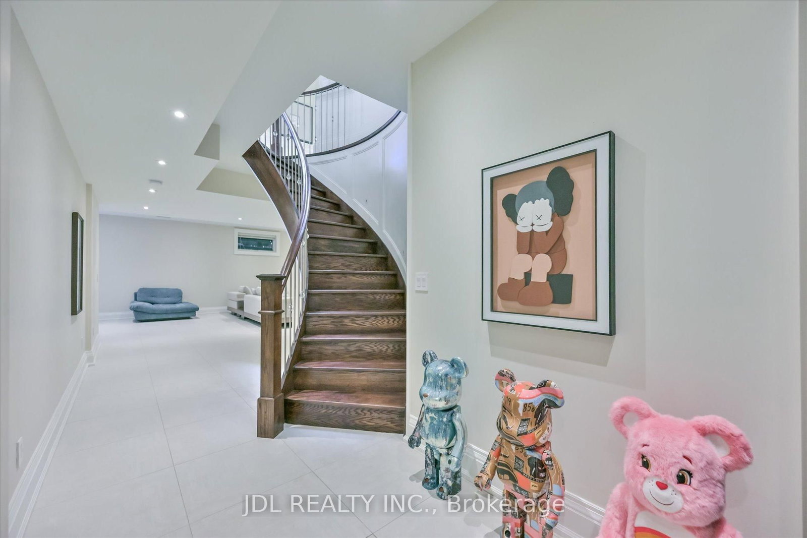 38A Doverwood Court • Toronto, ON photo 39