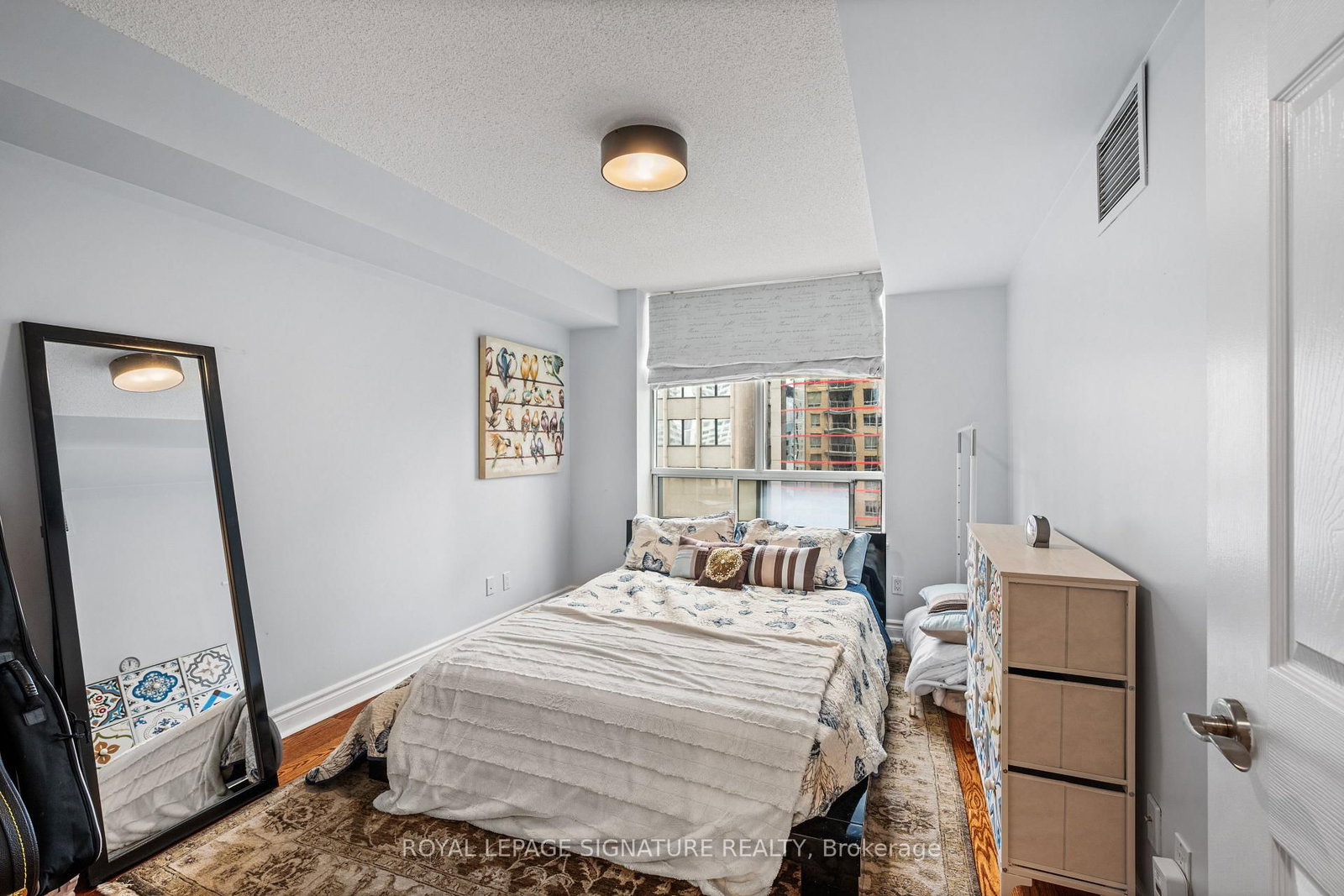 123 Eglinton Avenue E • #813 • Toronto, ON photo 19