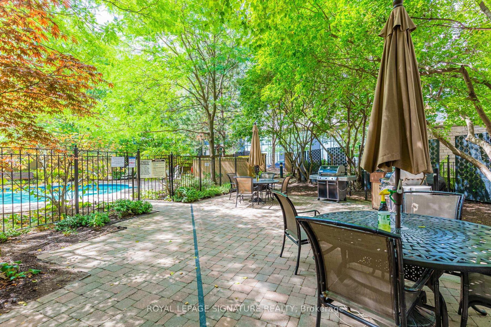 123 Eglinton Avenue E • #813 • Toronto, ON photo 32