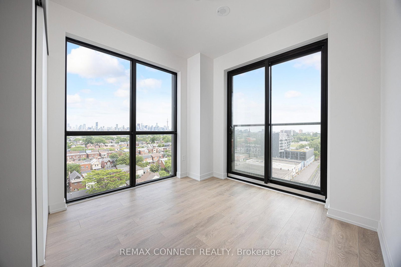 181 Sterling Road • #1002 • Toronto, ON photo 11