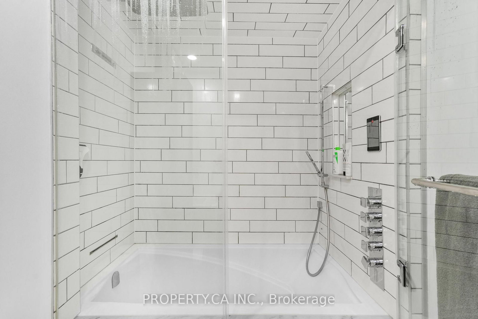170 Sumach Street • #2212 • Toronto, ON photo 34