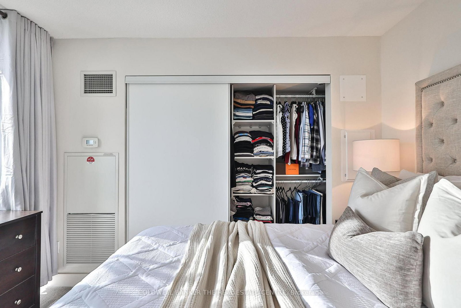23 Sheppard Avenue E • #912 • Toronto, ON photo 16