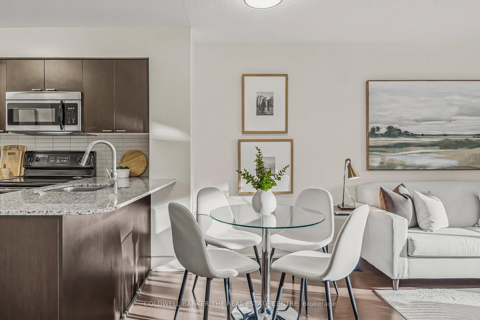 23 Sheppard Avenue E • #912 • Toronto, ON photo 9