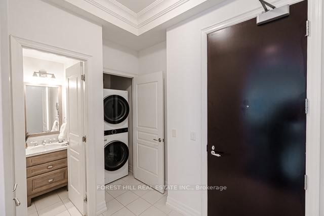502-20 Burkebrook Place, Toronto, ON, photo 3
