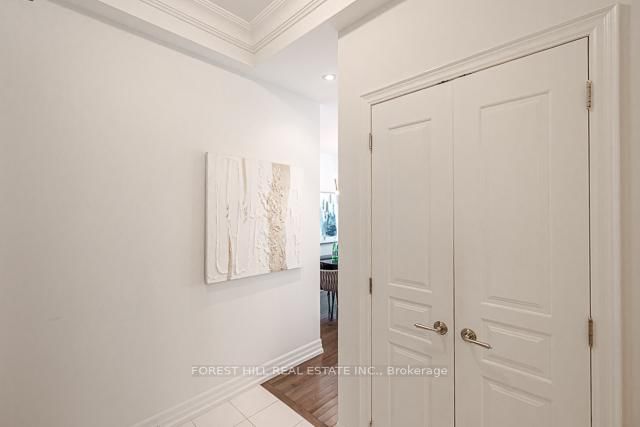 502-20 Burkebrook Place, Toronto, ON, photo 4