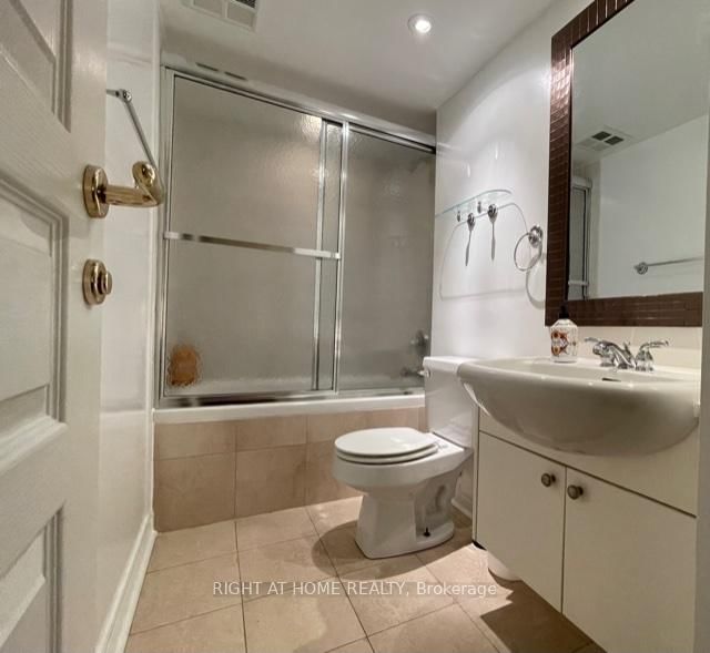 100 Hayden Street • #701 • Toronto, ON photo 11