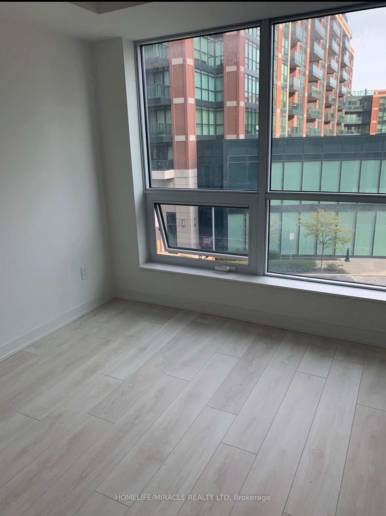 335-31 Tippett Road, Toronto, ON, photo 4