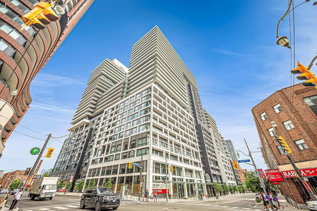 1439 - 135 Lower Sherbourne Street