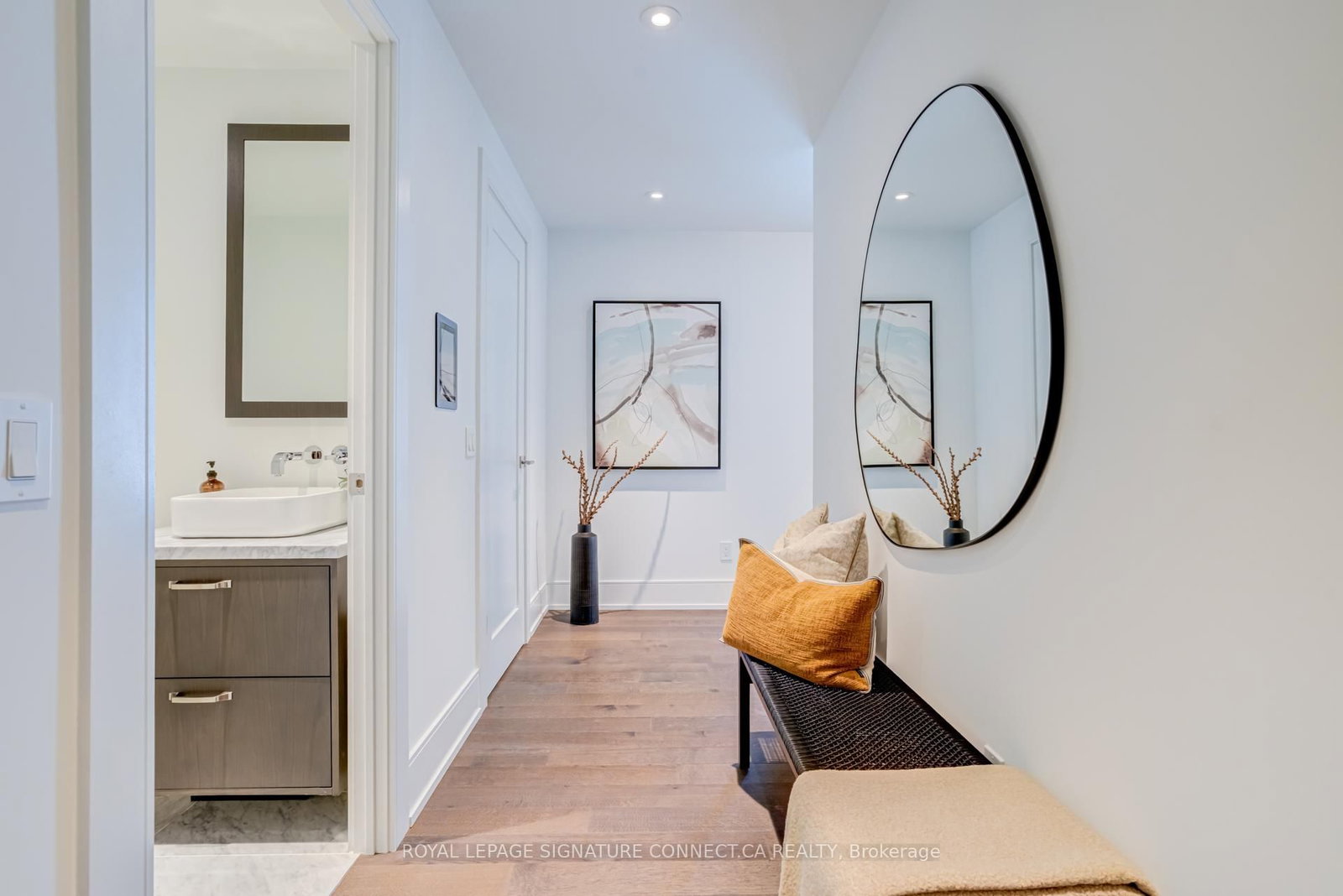 455 Wellington Street • #410 • Toronto, ON photo 5