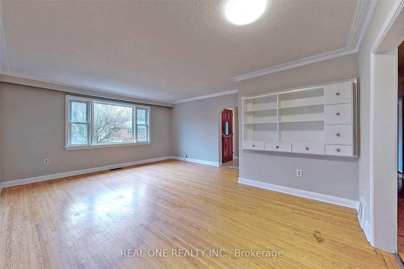 349 Horsham Avenue