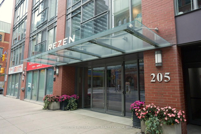 408 - 205 Frederick Street