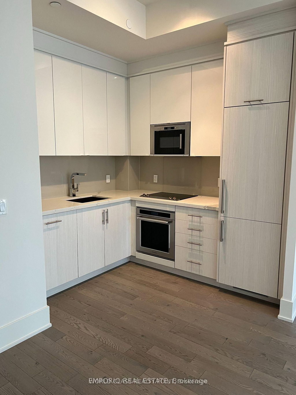 2809 - 330 Richmond Street W
