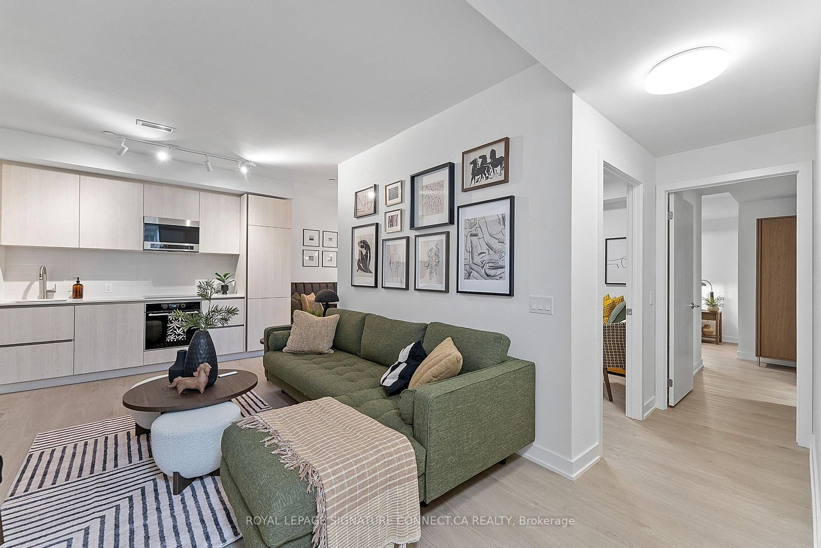 415-110 Broadway Avenue, Toronto, ON, photo 2