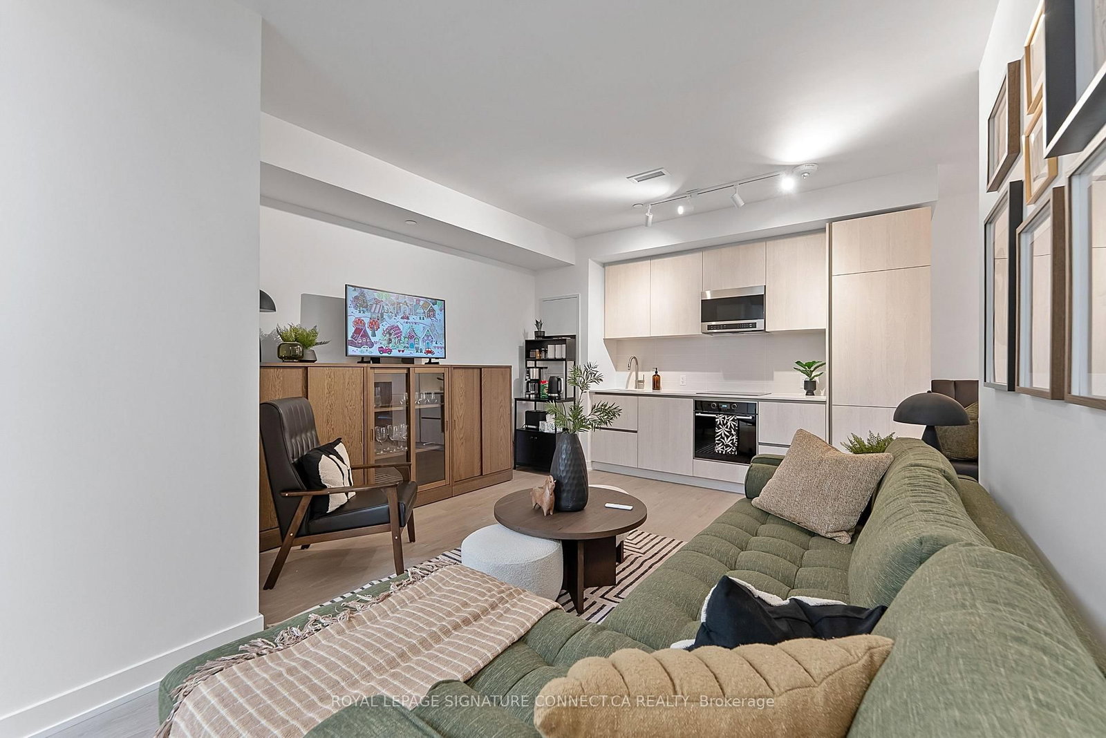415-110 Broadway Avenue, Toronto, ON, photo 4