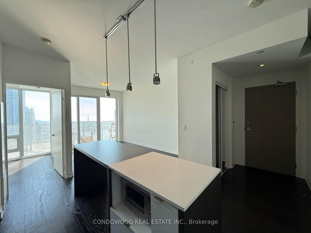 6506 - 88 Harbour Street