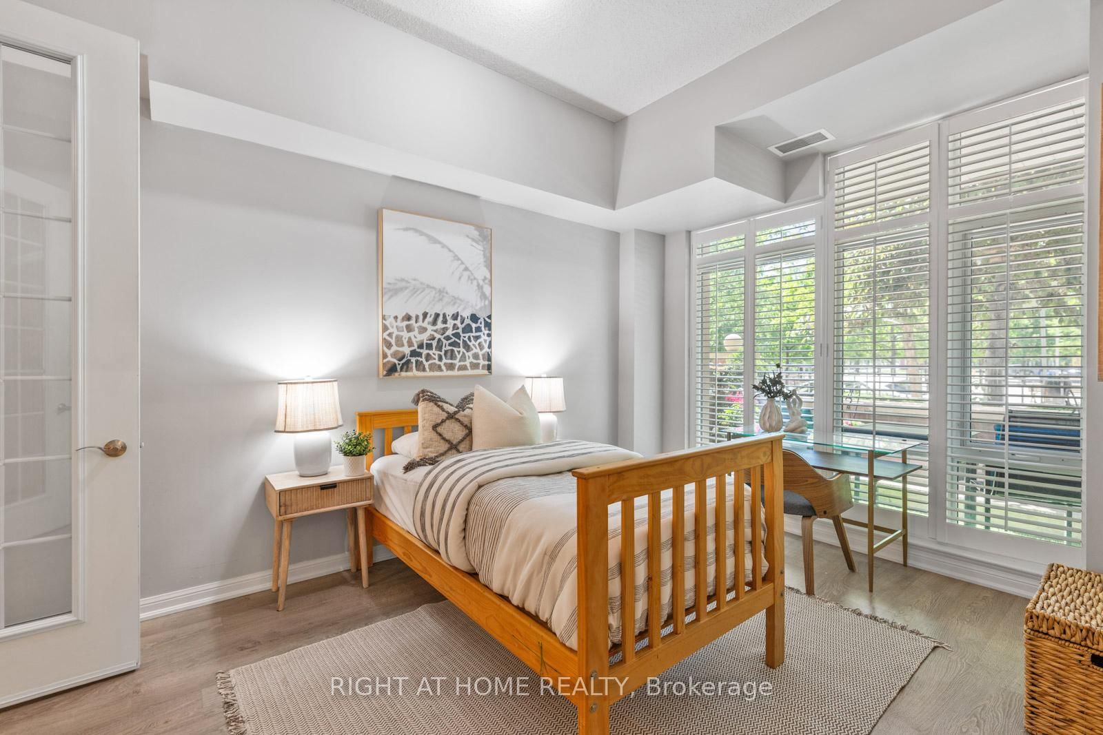 9 Bastion Street • Toronto, ON photo 13