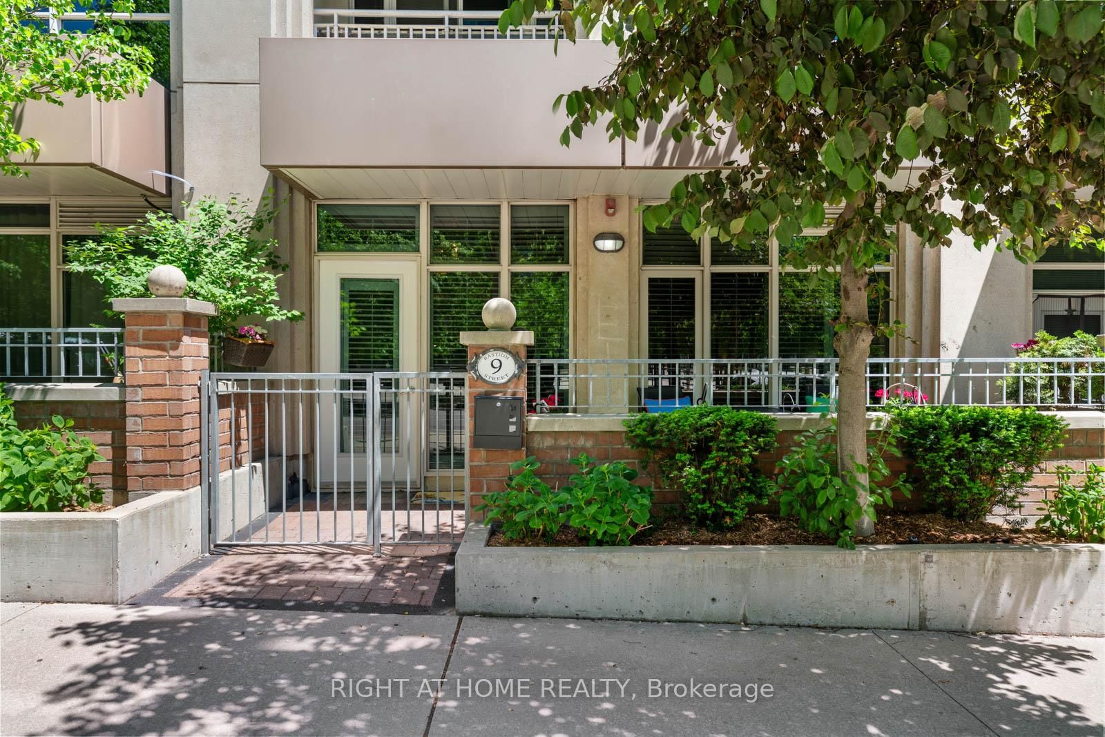 9 Bastion Street • Toronto, ON photo 16