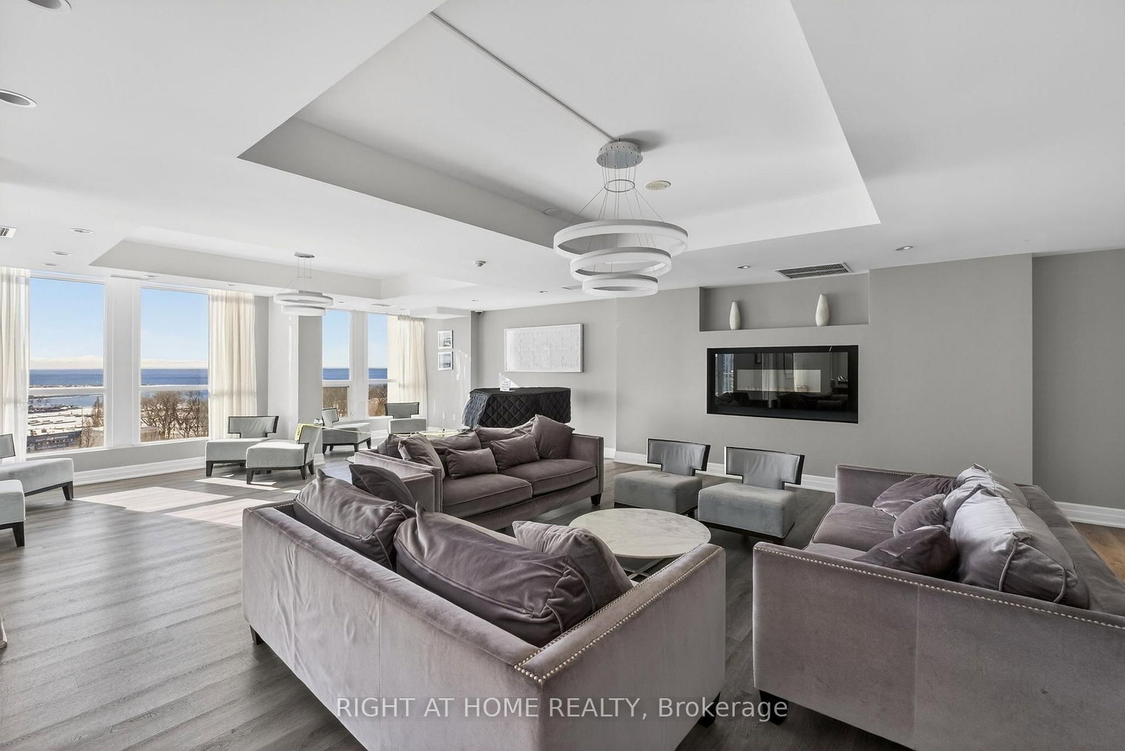 9 Bastion Street • Toronto, ON photo 25