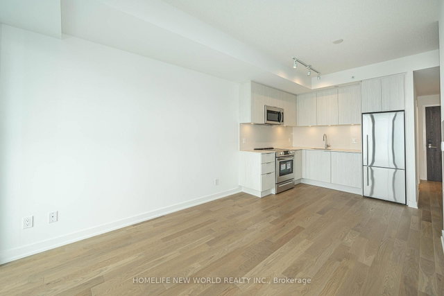 3215 - 25 Richmond Street E